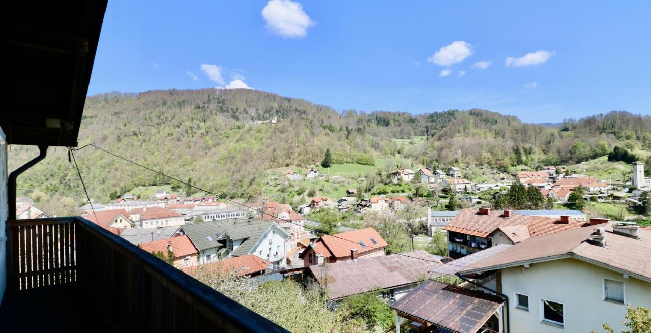 Bergmannhaus Villa Zagorje ob Savi Eksteriør billede